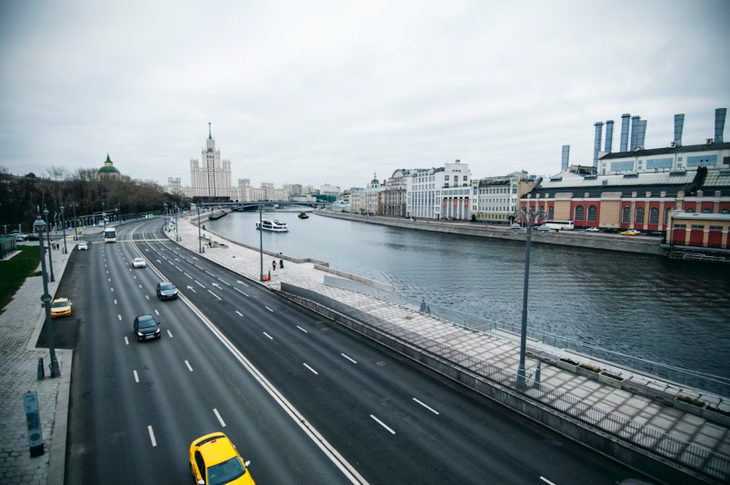 Москва unsplash.com Juli Kosolapova