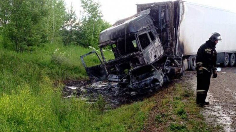 Водитель легкого автомобиля выехал на встречную полосу t.me/mvd_24