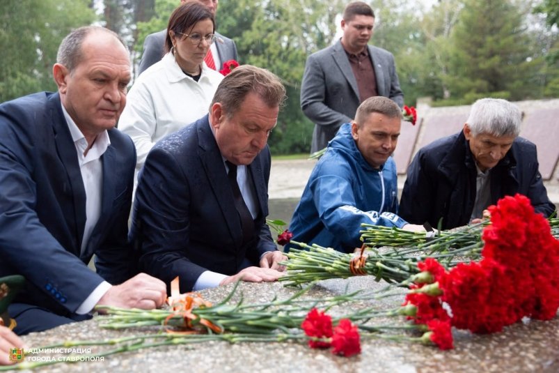 Память ветеранов боевых действий почтили в Ставрополе Пресс-служба мэрии Ставрополя