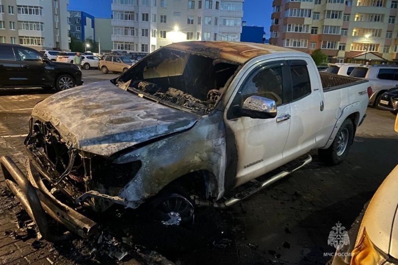 Полиция Камчатки расследует поджог Toyota Tundra: возбуждено уголовное дело Пресс-служба УМВД России по Камчатскому краю