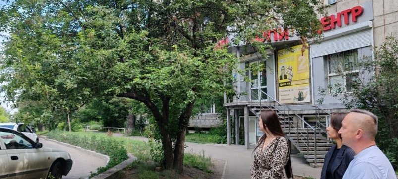 Депутат думы Оксана Жучкова держит на контроле работы в округе №31 пресс-служба думы Иркутска