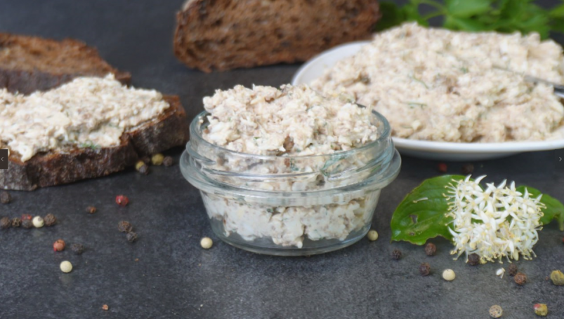 Куриная нежность: невероятная намазка на утренний бутерброд - вкуснее магазинных паштетов канал "Готовим с Калниной Натальей" (18+)