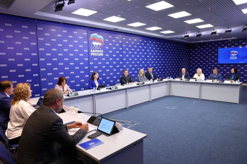 Фото с места событий Пресс-служба отделения партии "ЕДИНАЯ РОССИЯ" по Камчатскому краю