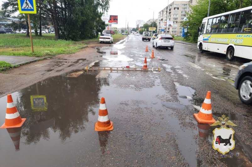 Автомобилист сбил 19-летнюю девушку на "зебре" в Ангарске Пресс-служба ГУ МВД России по региону