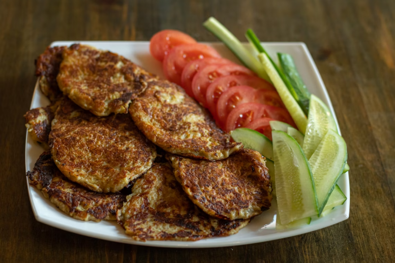 Драники из кабачка: в порции всего 50 калорий: вкус удивит даже заядлых мясоедов Наталья Гусакова/unsplash