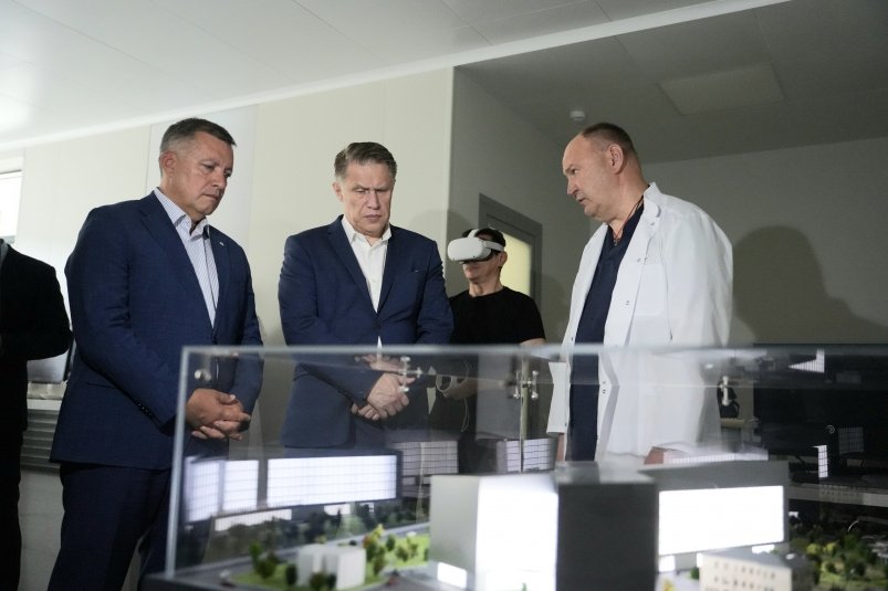 Глава Минздрава РФ проверил работу нескольких медучреждений Иркутска правительство Иркутской области