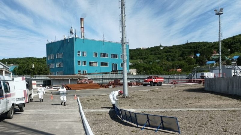 "Разлив" мазута ликвидировали в Петропавловске-Камчатском на учениях Пресс-служба КГКУ Центр обеспечения действий по ГО, ЧС и пожарной безопасности в Камчатском крае