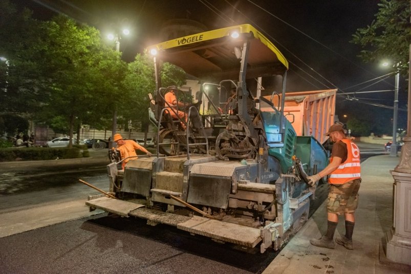 Дорожное покрытие около остановок восстановили в центре Севастополя Соцсети дептранса Севастополя