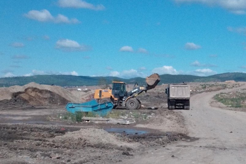 Работы на полигоне ТБО в Ивановке Минприроды Забайкалья