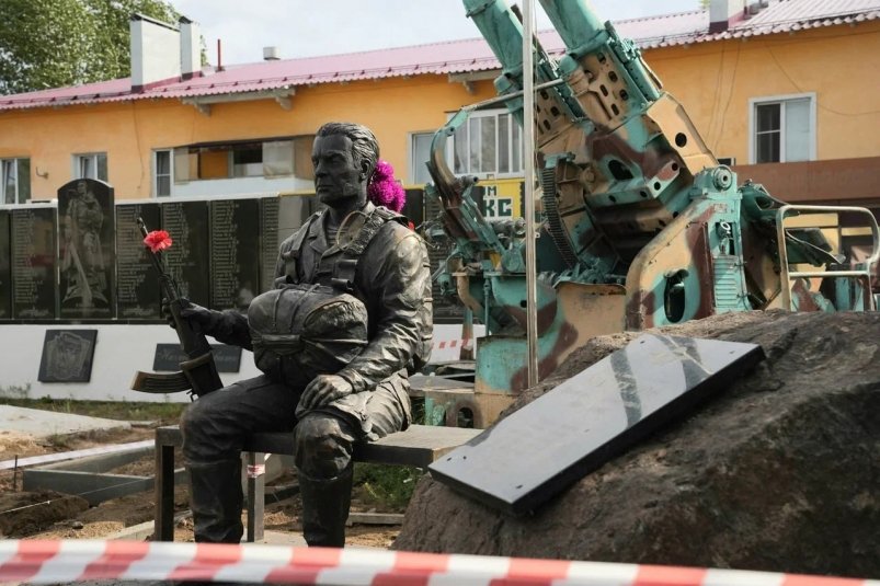 Мемориал памяти участников СВО благоустраивают в Вихоревке по нацпроекту Пресс-служба облправительства