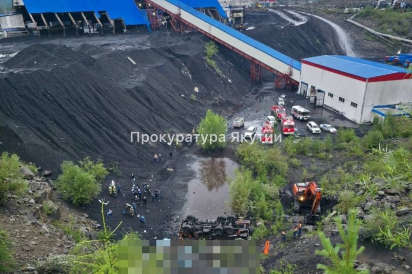 14 человек погибли при падении вахтового автобуса с 25-метровой высоты в Якутии прокуратура Якутии