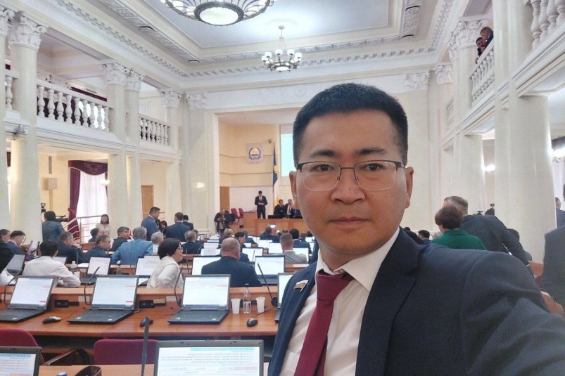 Депутат Госдумы назвал себя идеалистом Н. Будуев