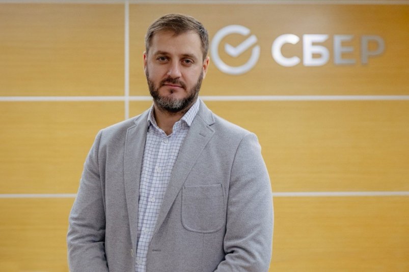 Давид Григорян, директор направления продаж и обслуживания Дальневосточного банка Сбербанка предоставлено пресс-службой Сбера