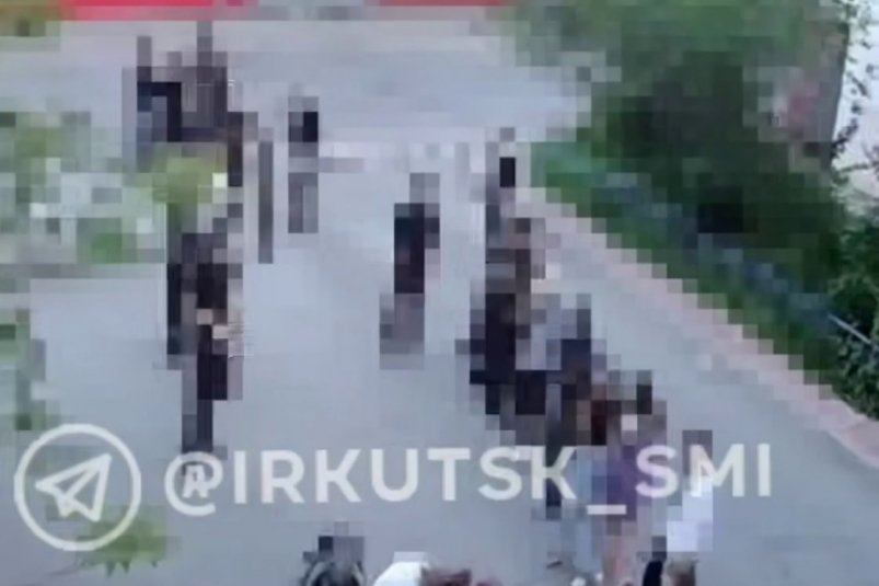 Девочки-подростки устроили драку в Иркутске ТГ-канал (18+) "Новости Иркутска и Области"