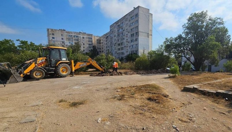 Пешеходную зону около школы ремонтируют в Севастополе Сайт правительства Севастополя