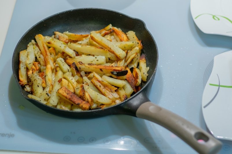 Масло в сторону: этот способ жарки делает картошку в 10 раз вкуснее: хруст с первого укуса Elena Mozhvilo / unsplash