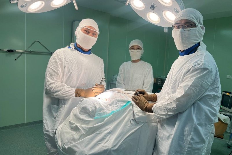 Нейрохирурги спасли женщину со сломанной шеей БСМП им. В.В. Ангапова
