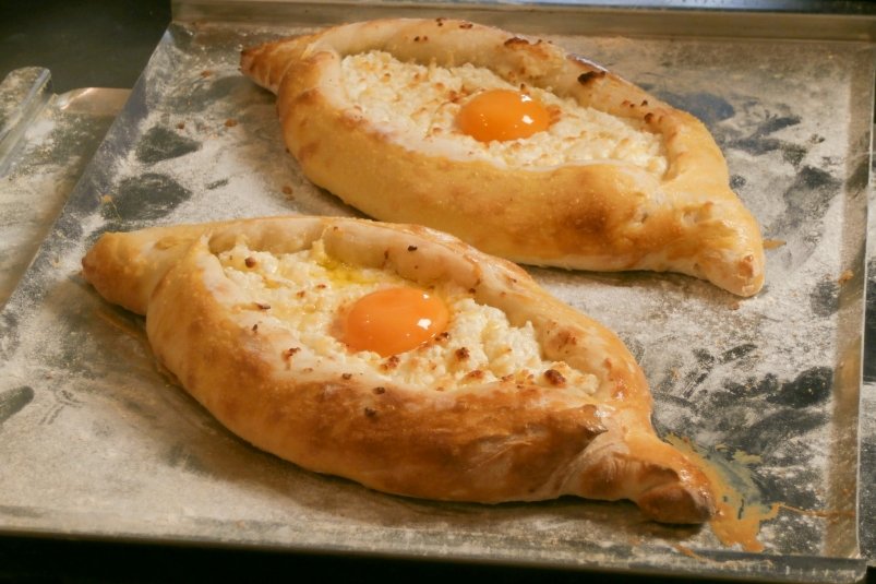 Корочка хрустит и сыр тянется до небес: летний хачапури за 5 минут - вкуснее любого пирога Igor Bakbardin / unsplash