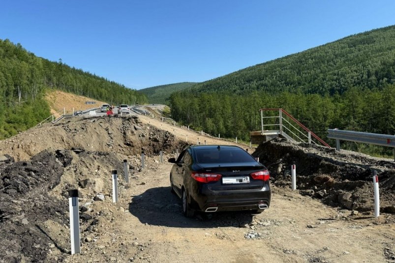 Открыто движение легкового транспорта после обвала на трассе "Лена" в Приамурье Минтранс Амурской области