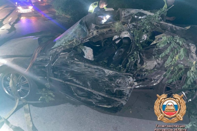 Водитель BMW потерял управление и погиб в ночном ДТП в Шахтах Госавтоинспекция Ростовской области