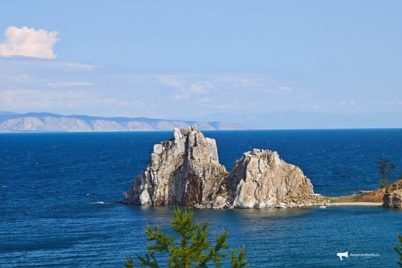 Скала Шаманка (Мыс Бурхан) Анастасия Вострецова, корр. ИА AngarskMedia