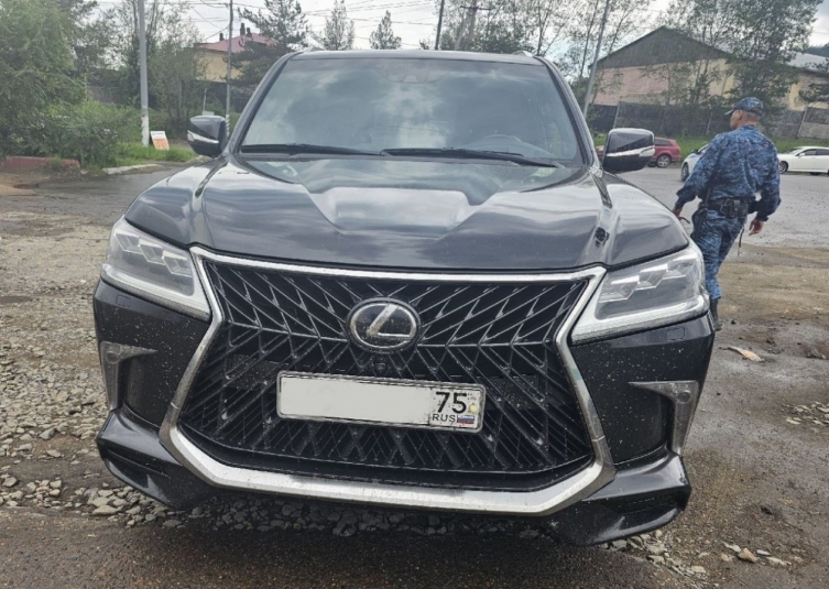 Автомобиль пресс-службы УФССП по Забайкалью