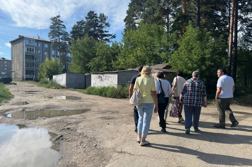 Дорога до легкоатлетического манежа "Сибиряк" и набережной Пресс-служба администрации АГО