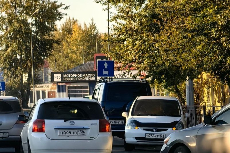 "Патриот" столкнулся с иномаркой в Иркутске 2GIS