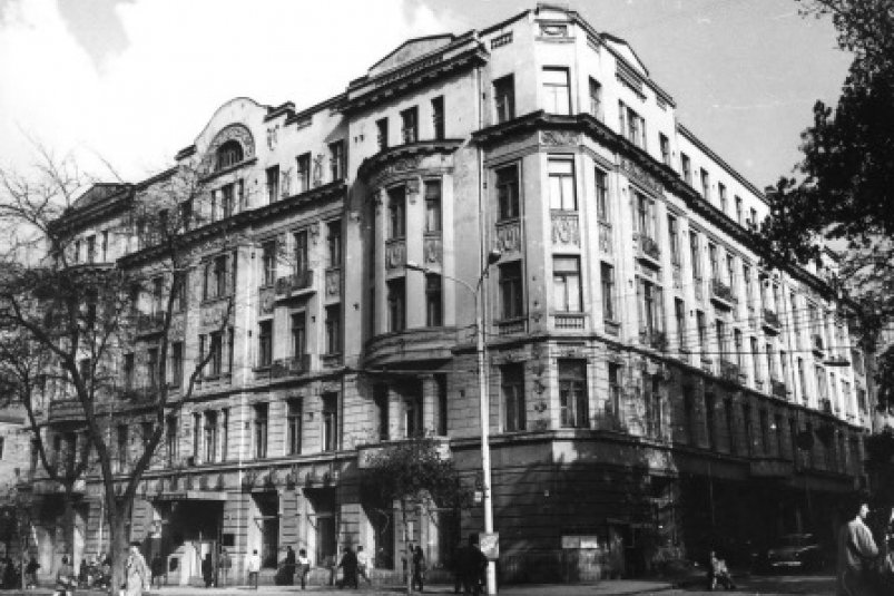 В доходном доме Ширмана открылся театр-кабаре "Гротеск" "Ростов-на-Дону | История Ростова-на-Дону", ВКонтакте (12+) В доходном доме Ширмана открылся театр-кабаре "Гротеск" "Ростов-на-Дону | История Ростова-на-Дону", ВКонтакте (12+)