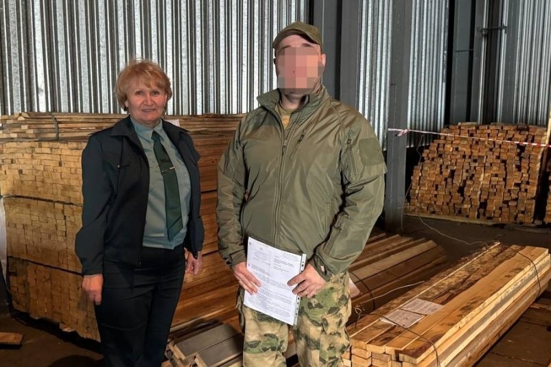 Таможня Бурятии передала Росгвардии конфискованные пиломатериалы Бурятская таможня