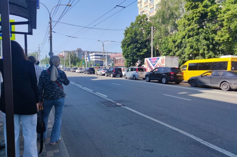 Уехать по полчаса с остановок не могли утром жители Ставрополя ИА Stavropol.Media