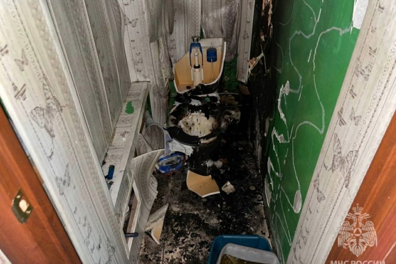 В Братске 6-летний ребенок поджег бумагу и устроил пожар в доме Пресс-служба ГУ МЧС России по Иркутской области