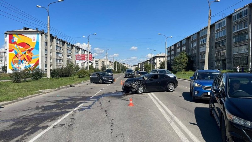 Свидетелей ДТП, в котором пострадала женщина-водитель, разыскивают в Ангарске Пресс-служба УМВД России по АГО