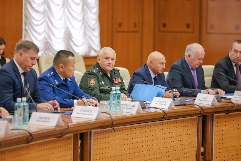 В ДФО создадут единый преференциальный режим для инвесторов пресс-служба аппарата полномочного представителя Президента Российской Федерации в Дальневосточном федеральном округе