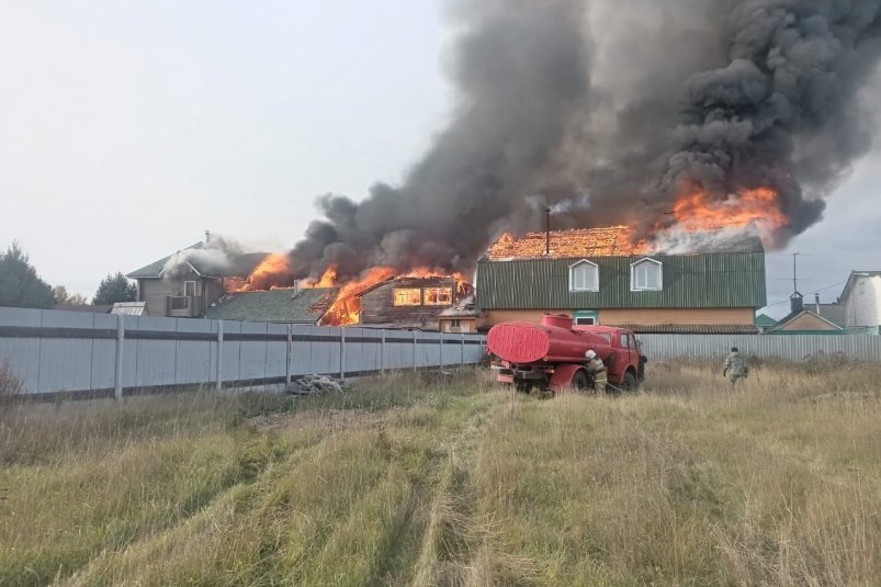 В поселке на Байкале бушует пожар "Кабанск-инфо.24/7"