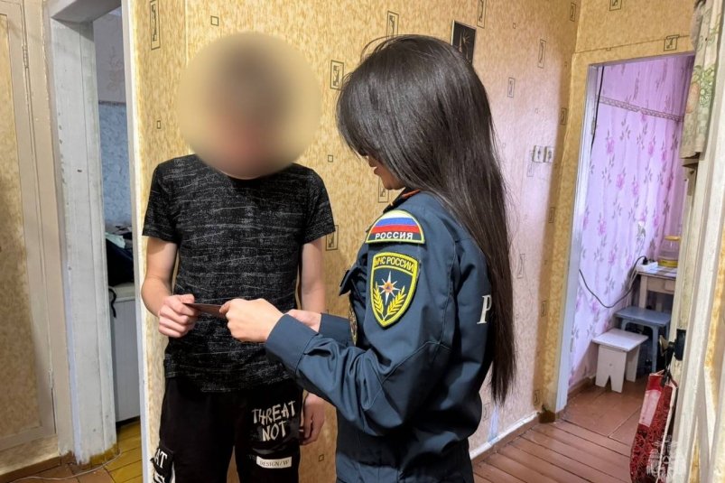 Пожарные проверили семьи в трудной жизненной ситуации на Сахалине пресс-служба ГУ МЧС России по Сахалинской области