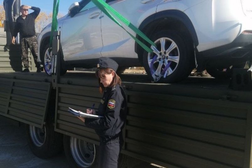 Автомобиль ГУФССП по региону