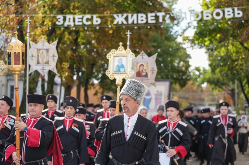 В Усть-Лабинске начался VI Всероссийский фестиваль казачьей культуры Пресс-служба фестиваля Казачьей культуры