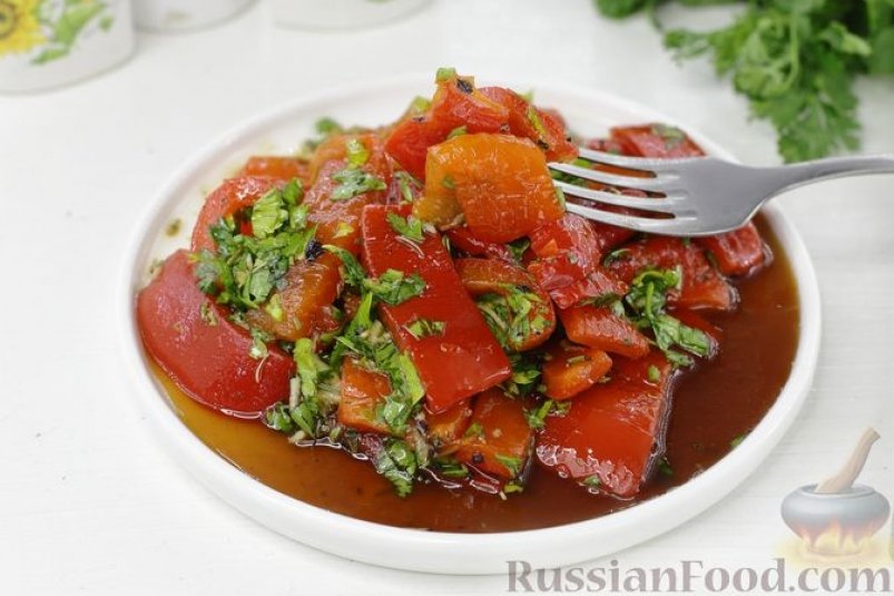 Солнечная закуска: пряные запечённые перцы с ароматной зеленью - пошаговый рецепт russianfood.com