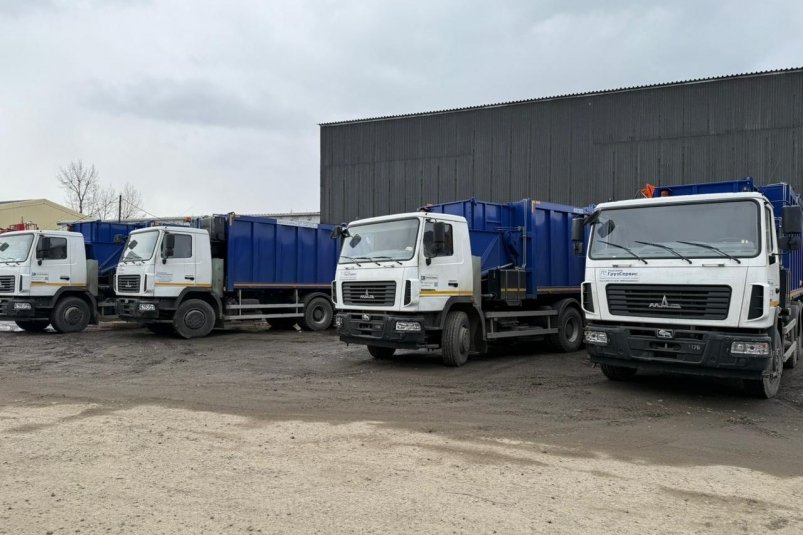 Два новых мусоровоза поступили в Ангарск Пресс-служба правительства региона