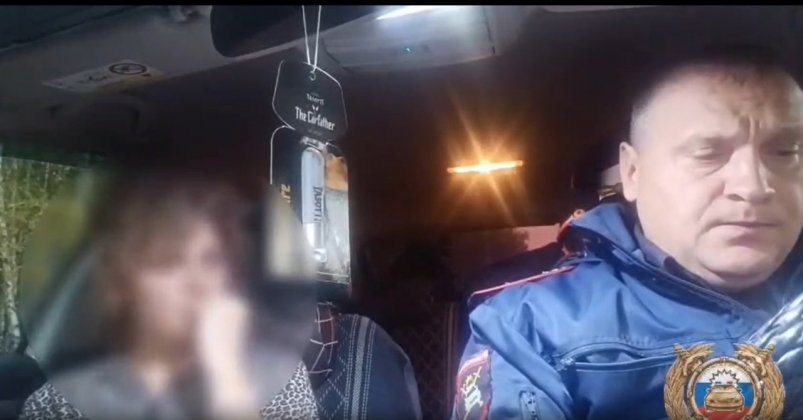 Учившую водить машину 11-летнего сына мать оштрафовали в Тулуне Отдел пропаганды УГИБДД по региону