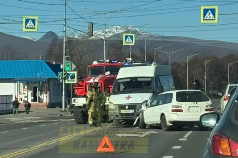 Кадры с места ДТП ТГ-канал ДПС-контроль Камчатка (18+)