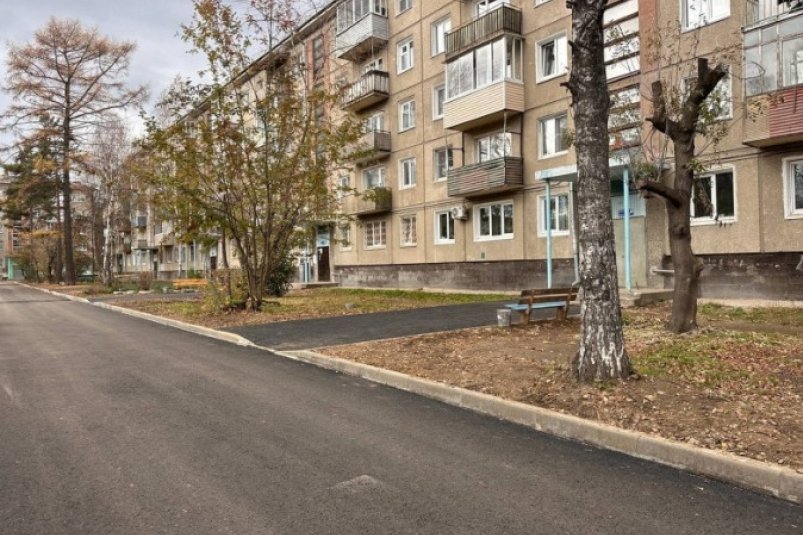Более 130 дворов приводят в порядок в Ангарском округе в текущем сезоне Пресс-служба администрации АГО