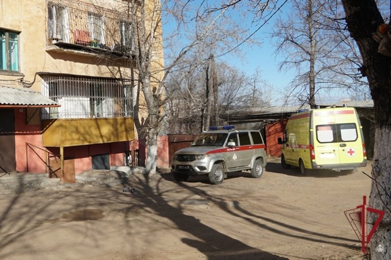 В Улан-Удэ мужчина напал на бригаду скорой помощи Росгвардия по Бурятии