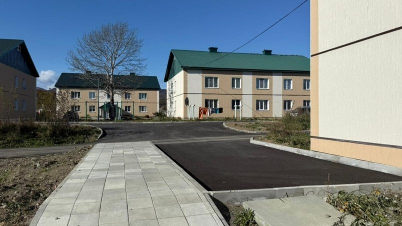 В селе Поречье Макаровского района завершается капремонт дворовых территорий пресс-служба минЖКХ Сахалинской области