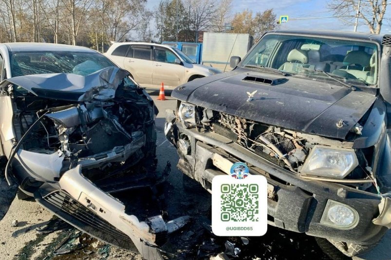 Водитель и пассажир пострадали в дорожном ДТП на Сахалине пресс-служба Госавтоинспекции Сахалинской области