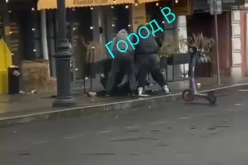 Скриншот из видео Видео очевидцев из telegram - канала gorod_vl