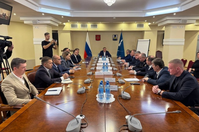 Заседание комиссии по чрезвычайным ситуациям в связи с аварией в электрических сетях Телеграм-канал Валерия Лимаренко Заседание комиссии по чрезвычайным ситуациям в связи с аварией в электрических сетях Телеграм-канал Валерия Лимаренко