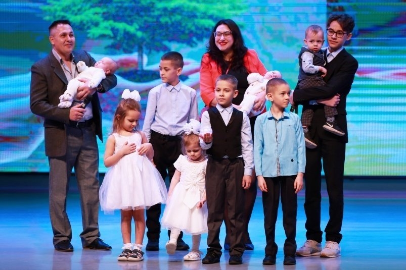 В Приморье расширены меры социальной поддержки многодетных семей Заксобрание Камчатского края В Приморье расширены меры социальной поддержки многодетных семей Заксобрание Камчатского края