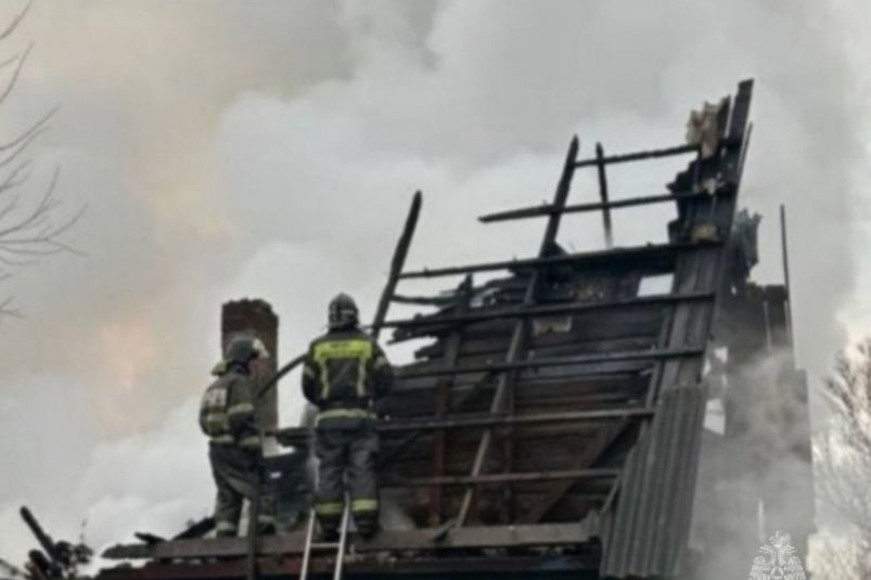 Мужчина погиб на пожаре в садоводстве Шелехова Пресс-служба ГУ МЧС России по Иркутской области Мужчина погиб на пожаре в садоводстве Шелехова Пресс-служба ГУ МЧС России по Иркутской области